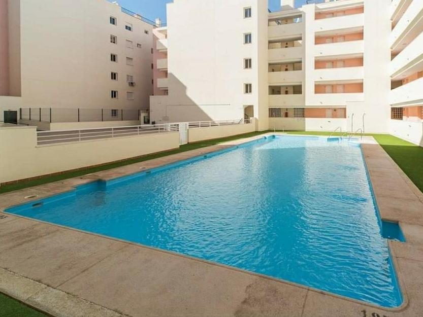 a 600 m de la playa y el castillo santa ana Roquetas de Mar Exterior foto